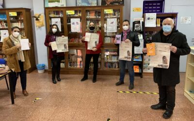 La Asociación Poética dona un lote de libros a las bibliotecas de los institutos