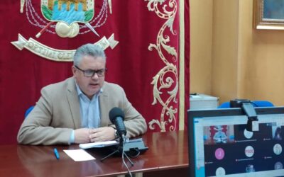 El alcalde solicita a la delegada territorial de Salud que solvente la falta de pediatras en Puente Genil