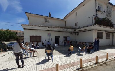 Tertulia literaria en la barriada Juan Rejano