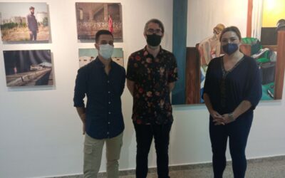 Inaugurada la exposición “Hopper y el Cine”, de la pintora Eva Torres y el fotógrafo Álvaro Sadas