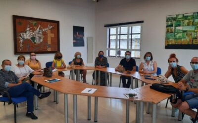 La concejala de Cultura mantiene una reunión con los colectivos de teatro pontanés para la recuperación de la actividad en la localidad