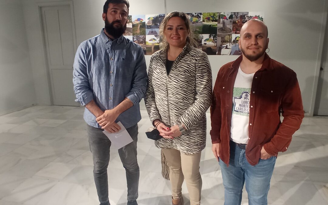 Inaugurada la exposición “Alétheia” del artista pontanés Chema Rodríguez en la Casa de la Cultura 1