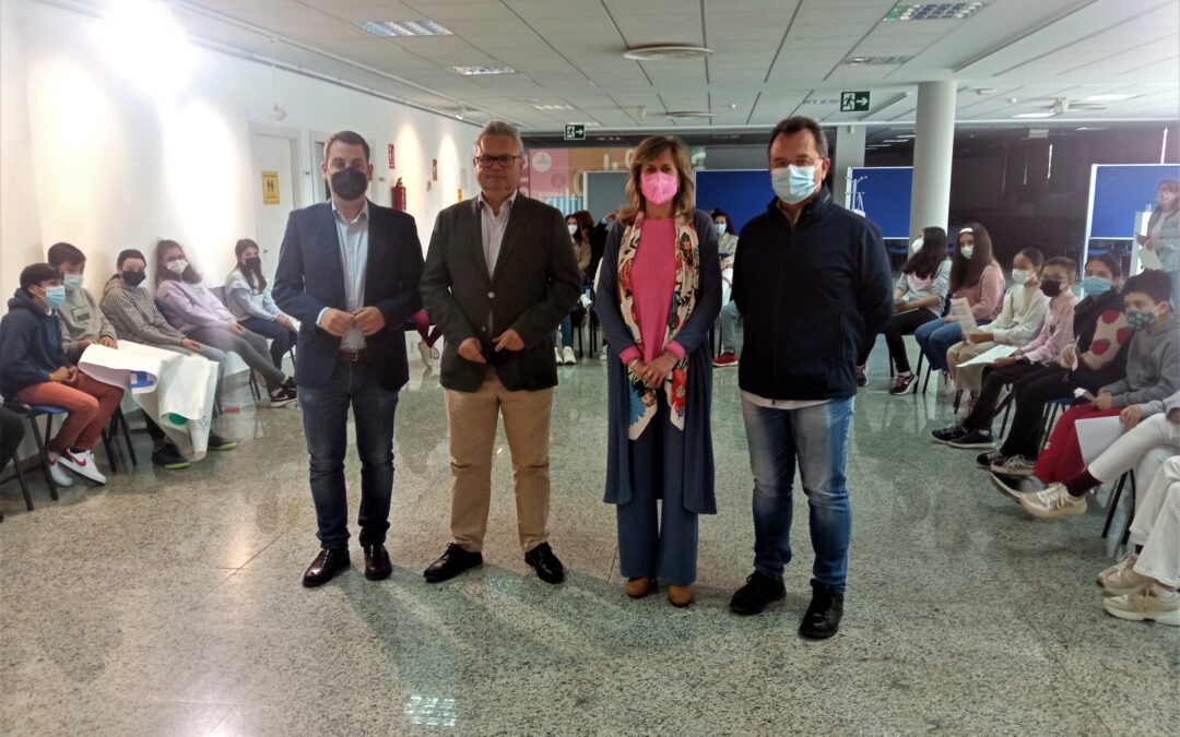 El alcalde asiste al primer Consejo Local de Infancia formado por 25 niños y niñas de Puente Genil 1