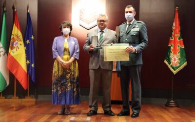 El Ayuntamiento de Puente Genil recibe una distinción en el 178 aniversario de fundación de la Guardia Civil