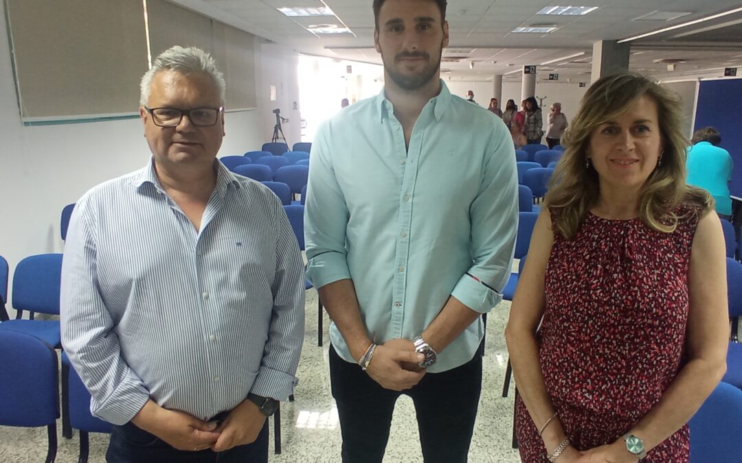Celebrada la II edición del LGBTea con la presencia del deportista Víctor Gutiérrez 1
