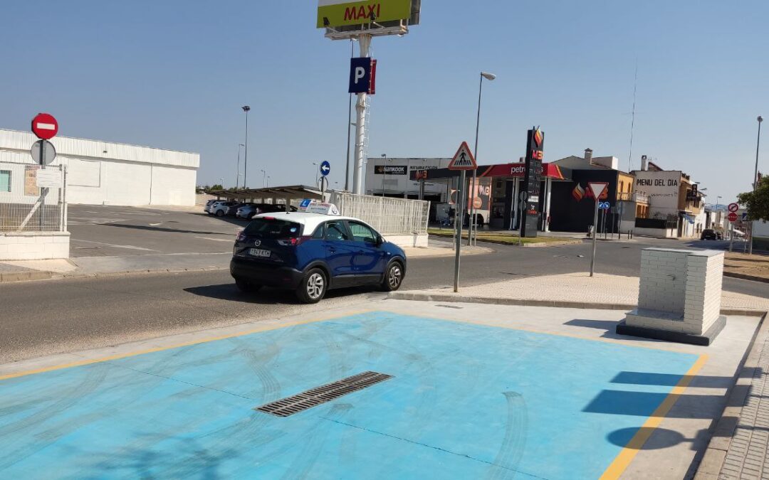 La concentración de vehículos para exámenes prácticos de conducción se traslada al polígono Huerto del Francés 1
