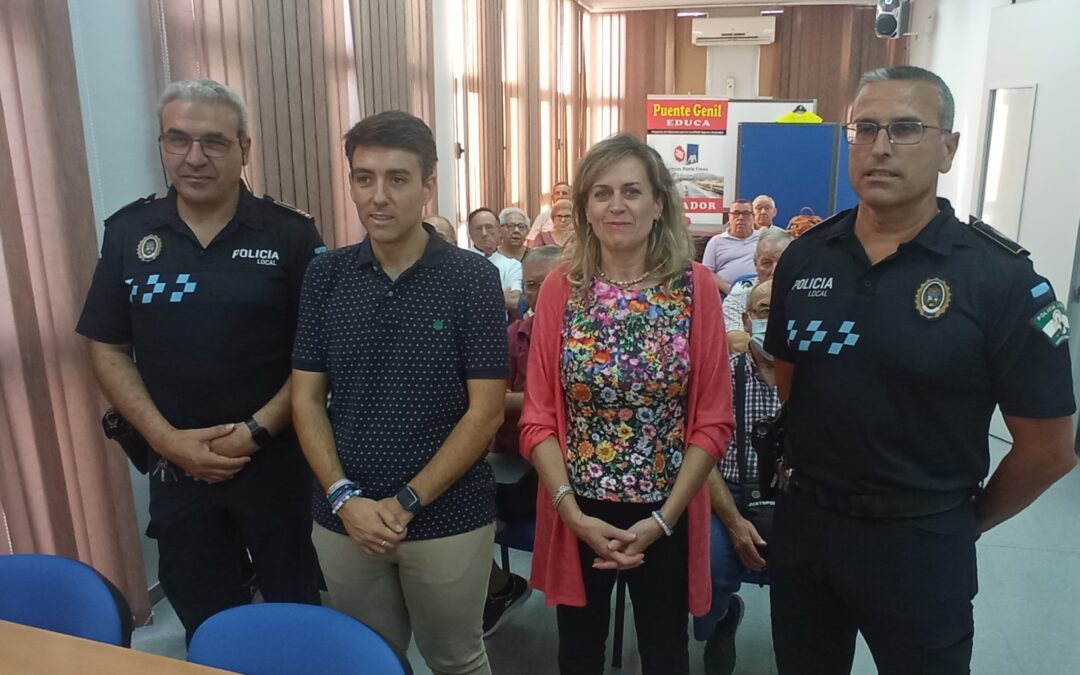 Una charla informativa aborda temas de seguridad vial con colectivos de mayores de Puente Genil con motivo de la Semana Europea de la Movilidad 1