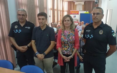 Una charla informativa aborda temas de seguridad vial con colectivos de mayores de Puente Genil con motivo de la Semana Europea de la Movilidad
