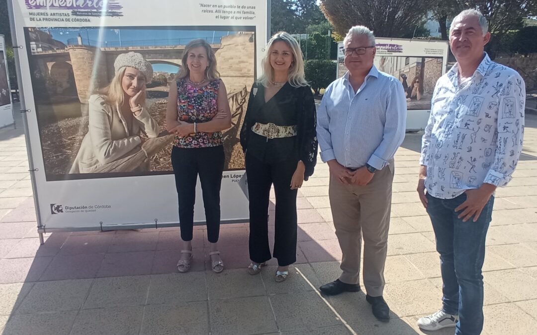 El Parque de los Pinos acoge la exposición “Empueblarte” con la participación de la pontana Carmen López Rey 1