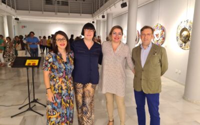 Inaugurada la exposición “Diálogo entre Lolas, pintoras y cantaoras del siglo XIX” de la artista Pepa Cano