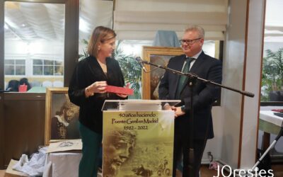 El alcalde asiste al acto de exaltación a la mujer pontana organizado por la Asociación Manantera de Madrid