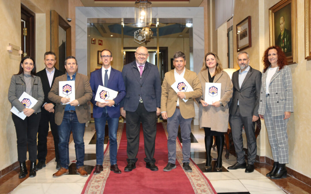 El Ayuntamiento firma el convenio de colaboración con la UCO como sede del Centro Intergeneracional 1