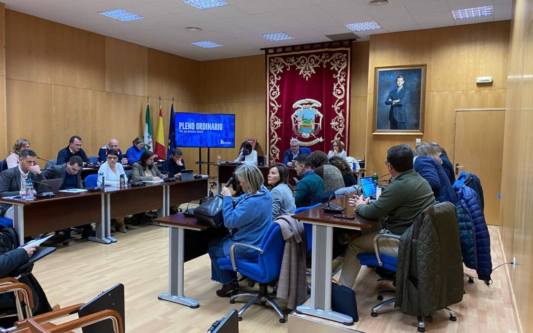 El Pleno aprueba la bonificación temporal del 50% en la tarifa del bus urbano 1