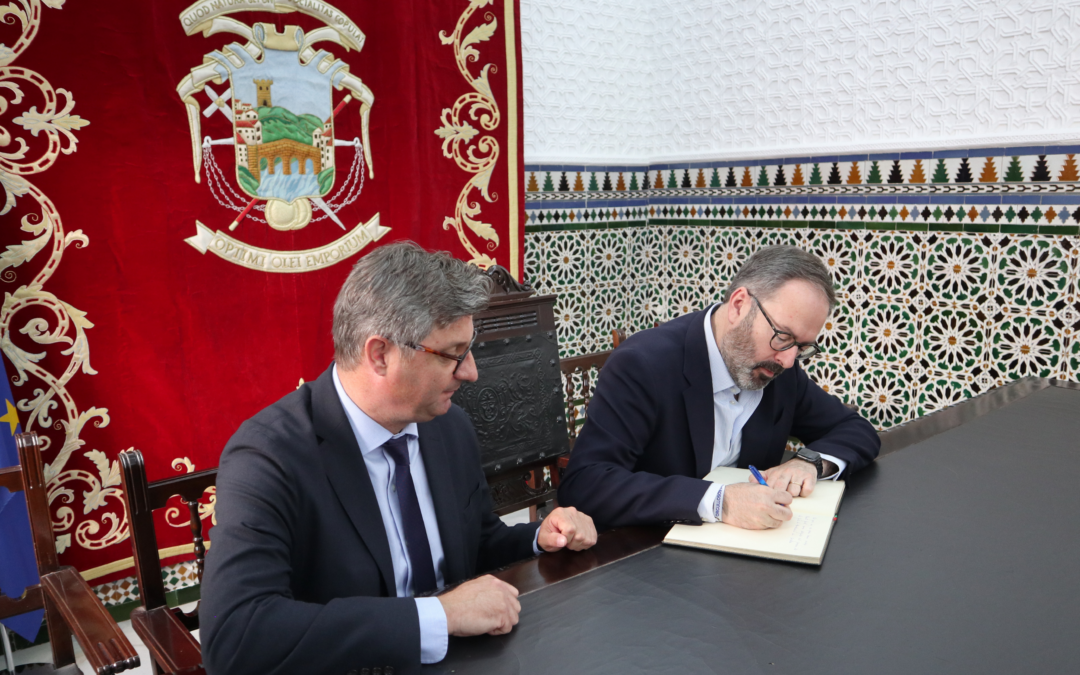 Visita institucional del Delegado del Gobierno a Puente Genil 1